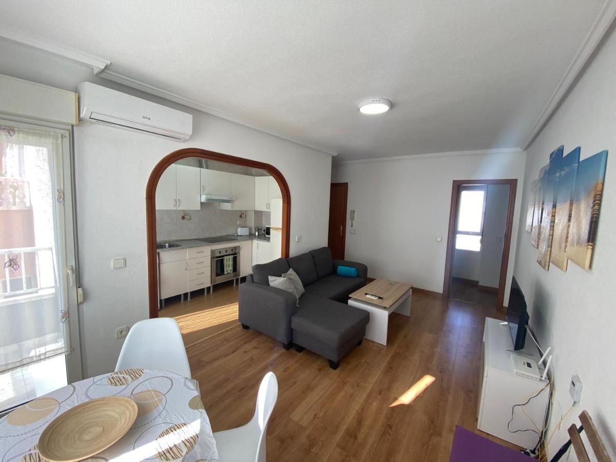 Homely Apartments Mar 3 Torrevieja Esterno foto